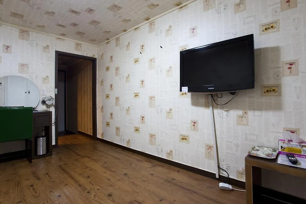 بوسان Feel Motel