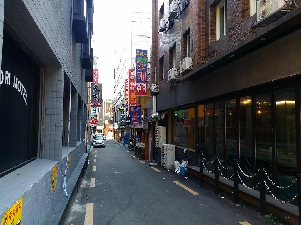 Feel Motel Busan 2*,